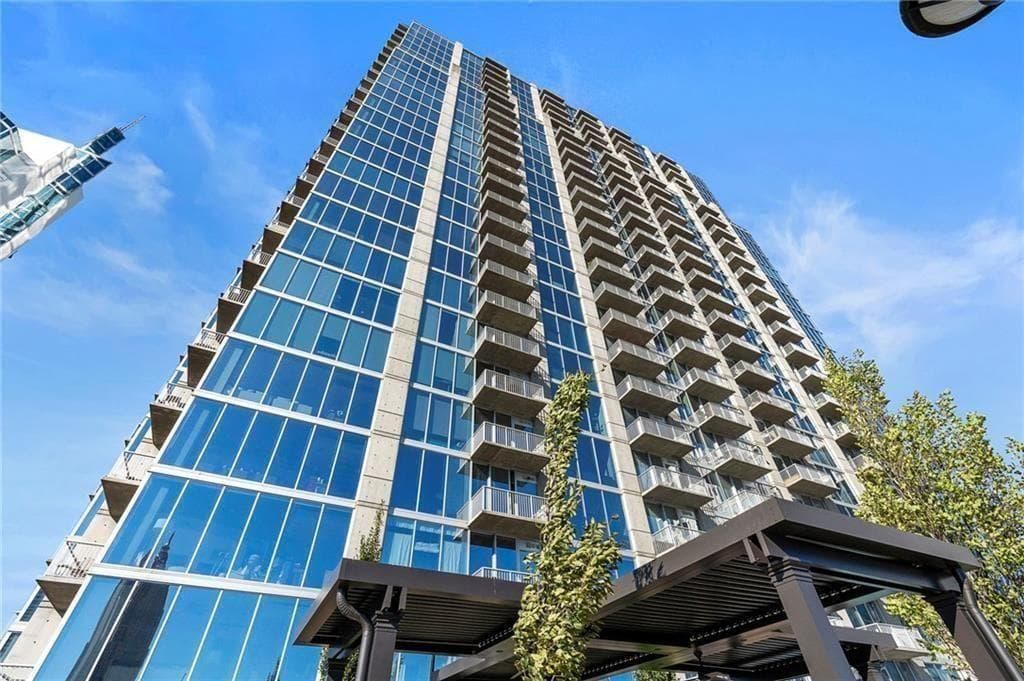 2 bedroom, 1 bathroom, 861 sq ft condominium under contract at 855 Peachtree Street 1510, Atlanta, GA 30308 — photo 8