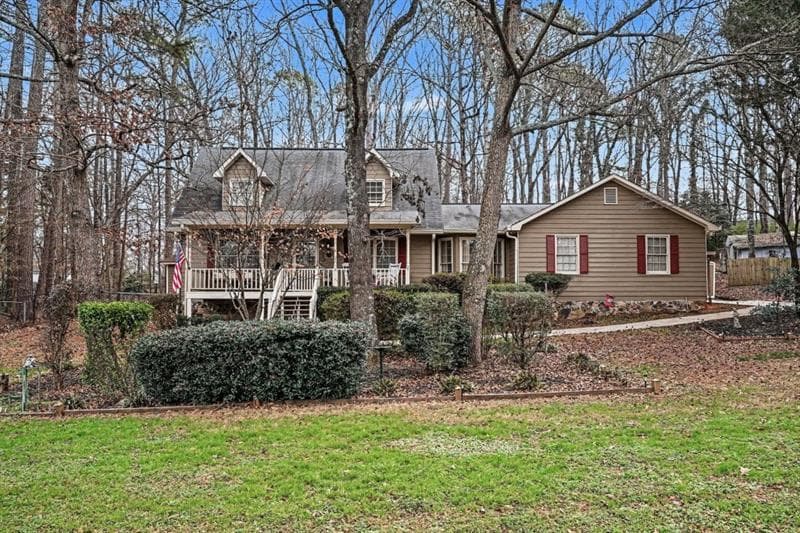 3 bedroom, 3 bathroom, 1,809 sq ft single family residence for sale at 114 Copeland, Stockbridge, GA 30281