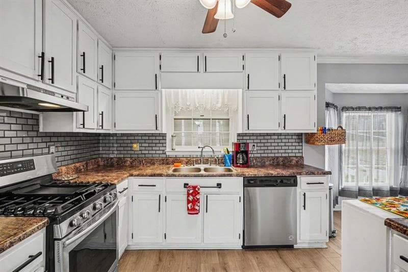 3 bedroom, 3 bathroom, 1,809 sq ft single family residence for sale at 114 Copeland, Stockbridge, GA 30281 — photo 3
