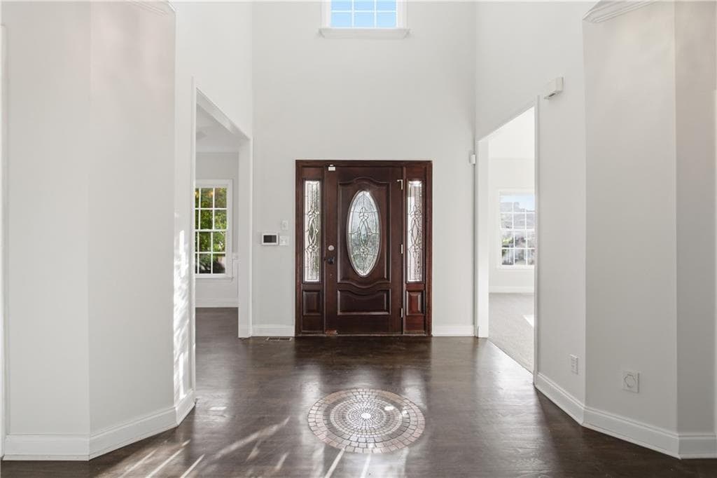 5 bedroom, 4 bathroom, 6,085 sq ft single family residence under contract at 1028 River Forest Point, Lawrenceville, GA 30045 — photo 5