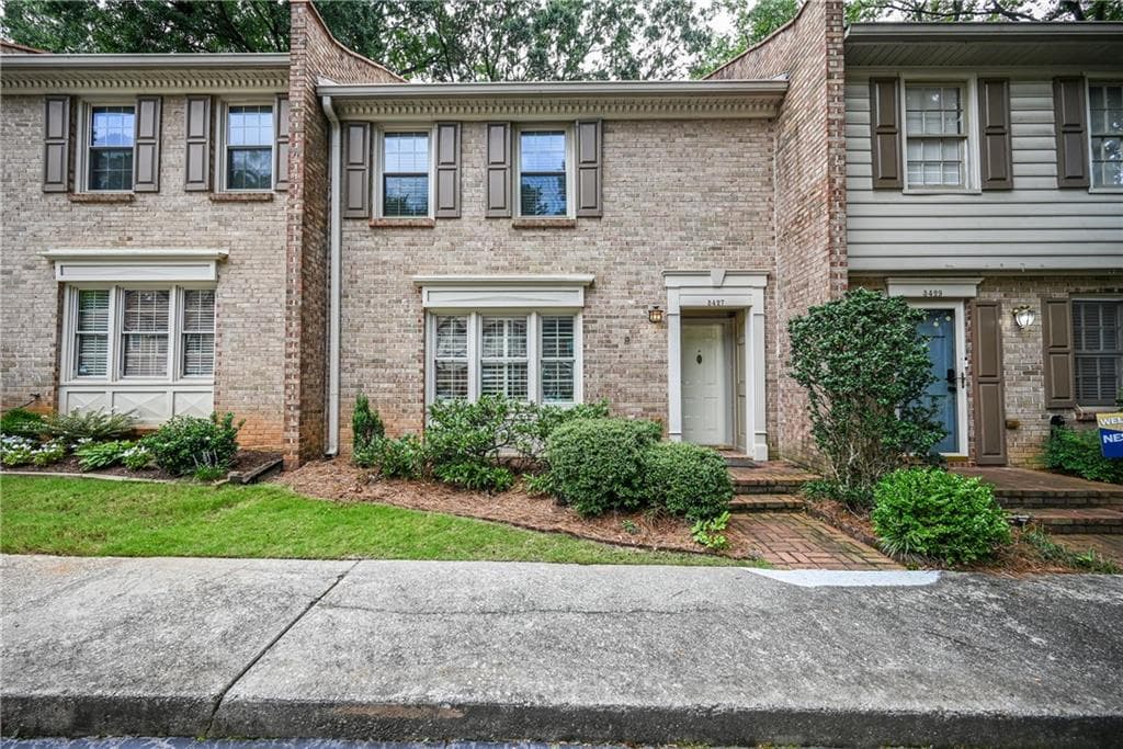 2 bedroom, 3 bathroom, 1,402 sq ft townhouse for sale at 3427 Ashwood Lane, Atlanta, GA 30341 — photo 3