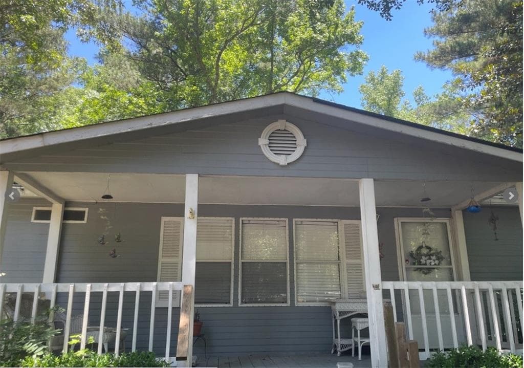 3 bedroom, 2 bathroom, 1,296 sq ft single family residence under contract at 19 Peachtree Lake Drive, Sharpsburg, GA 30277 — photo 3