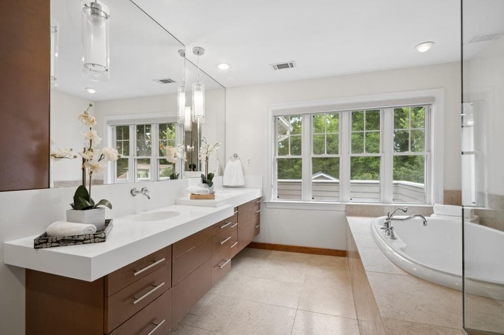 4 bedroom, 4 bathroom, 3,275 sq ft single family residence for sale at 1248 Stillwood Drive, Atlanta, GA 30306 — photo 7