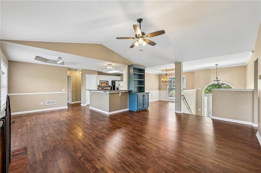 5 bedroom, 3 bathroom, 2,533 sq ft single family residence for sale at 525 San Dra Way, Monroe, GA 30656 — photo 6
