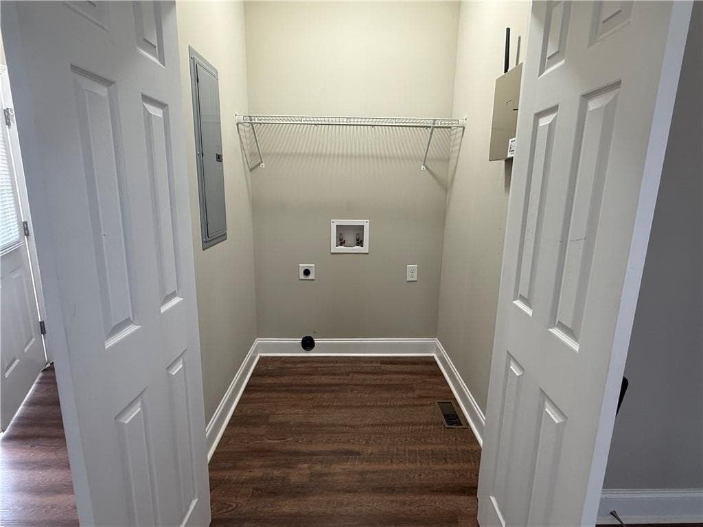 3 bedroom, 2 bathroom single family residence for rent at 618 Liberty Overlook, Gainesville, GA 30501 for $1,895 a month — photo 4