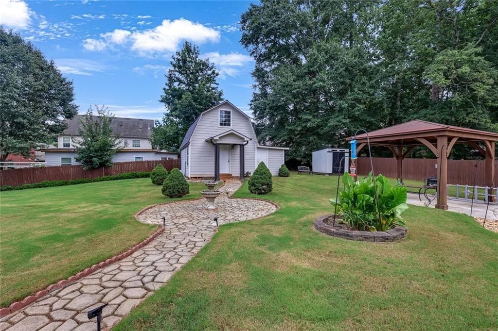 1 bedroom, 1 bathroom, 620 sq ft apartment for rent at 569 Garner Way A, Lilburn, GA 30047 for $1,300 a month — photo 1 of 12
