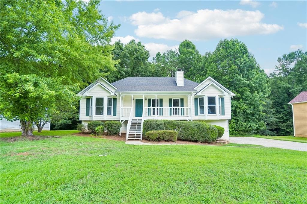 4 bedroom, 2 bathroom, 2,459 sq ft single family residence for sale at 484 Legacy Park Drive, Powder Springs, GA 30127 — photo 1 of 26