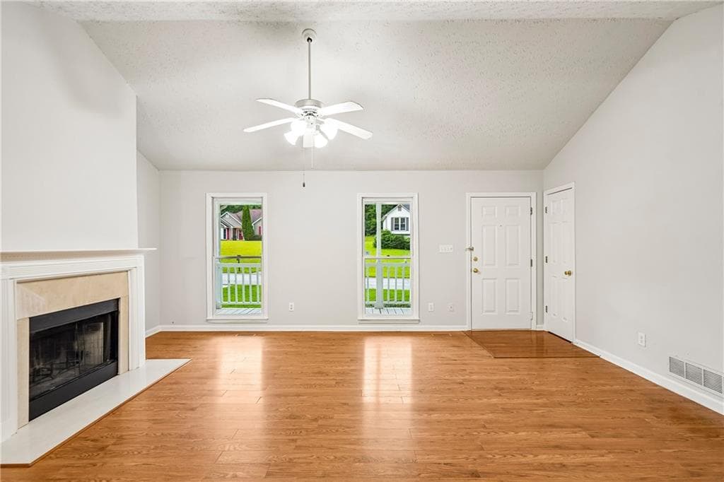 4 bedroom, 2 bathroom, 2,459 sq ft single family residence for sale at 484 Legacy Park Drive, Powder Springs, GA 30127 — photo 4