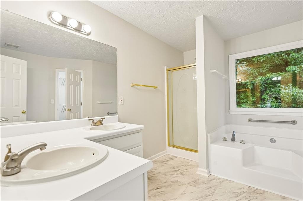 4 bedroom, 2 bathroom, 2,459 sq ft single family residence for sale at 484 Legacy Park Drive, Powder Springs, GA 30127 — photo 6