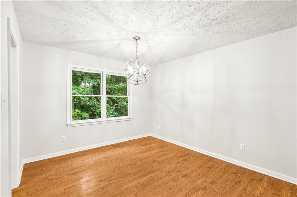 4 bedroom, 2 bathroom, 2,459 sq ft single family residence for sale at 484 Legacy Park Drive, Powder Springs, GA 30127 — photo 8