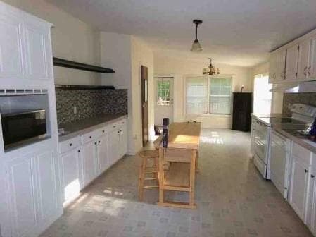 3 bedroom, 2 bathroom, 1,560 sq ft single family residence under contract at 953 Nugget Lane, Ellijay, GA 30540 — photo 4