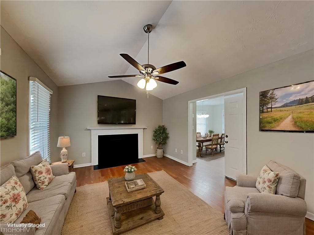 3 bedroom, 2 bathroom, 1,180 sq ft single family residence for sale at 383 Robin Hood Drive, Douglasville, GA 30134 — photo 4