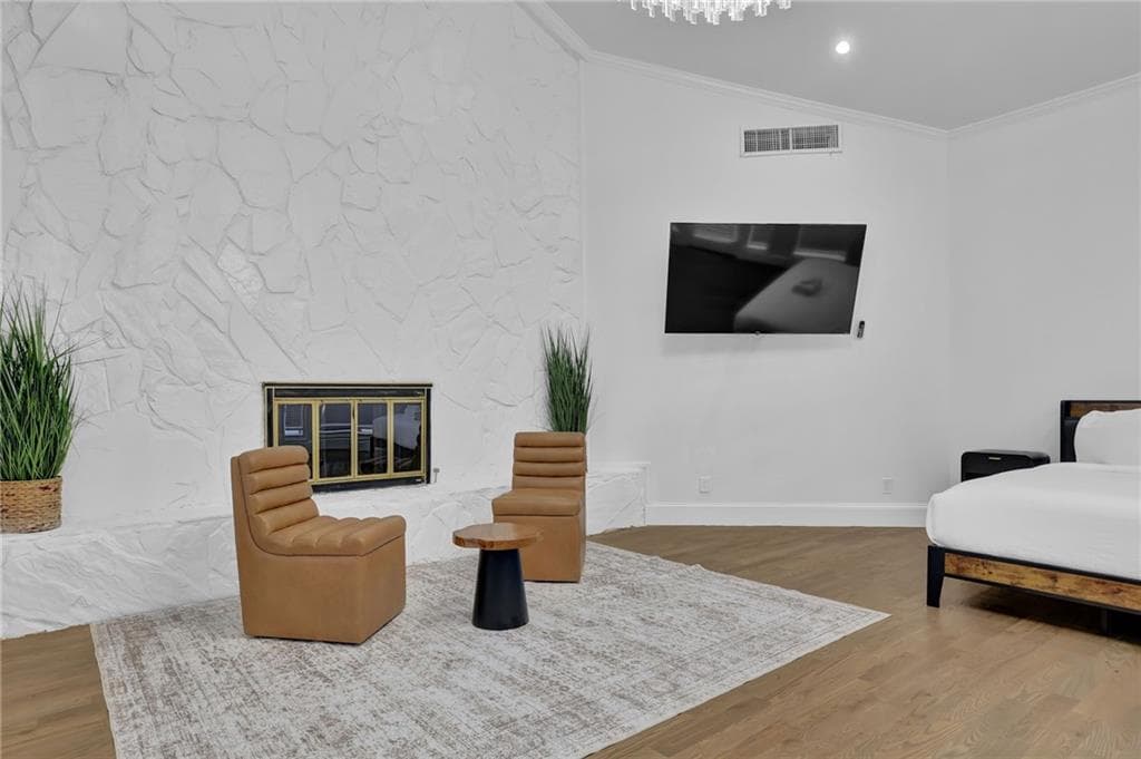8 bedroom, 8 bathroom, 4,075 sq ft single family residence for rent at 3018 W Pine Valley Road, Atlanta, GA 30305 for $16,000 a month — photo 7