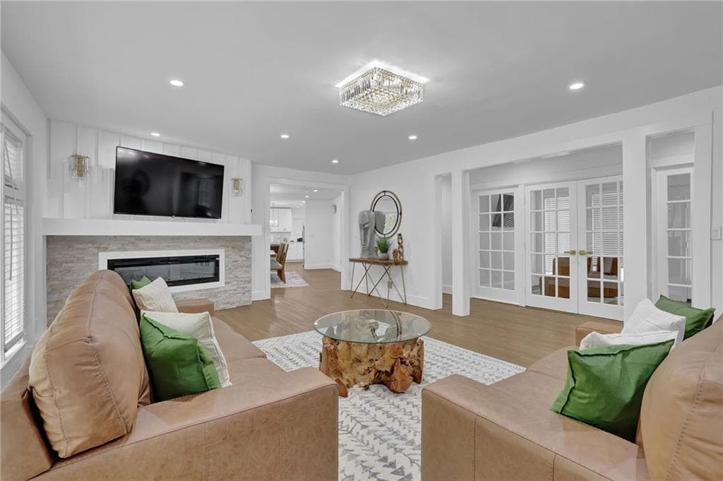 8 bedroom, 8 bathroom, 4,075 sq ft single family residence for rent at 3018 W Pine Valley Road, Atlanta, GA 30305 for $16,000 a month — photo 9