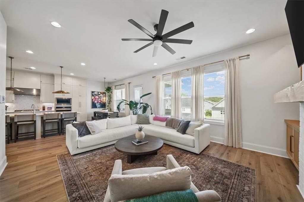 5 bedroom, 4 bathroom, 3,689 sq ft single family residence for rent at 1944 James Red Moore Boulevard, Atlanta, GA 30318 for $4,500 a month — photo 3