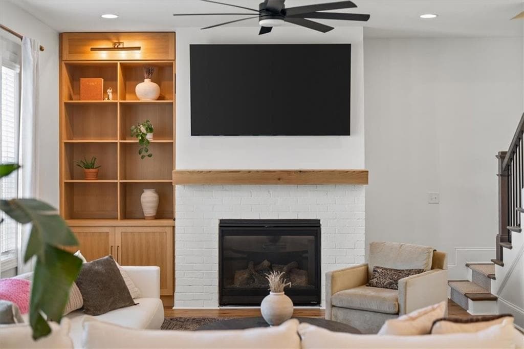 5 bedroom, 4 bathroom, 3,689 sq ft single family residence for rent at 1944 James Red Moore Boulevard, Atlanta, GA 30318 for $4,500 a month — photo 5