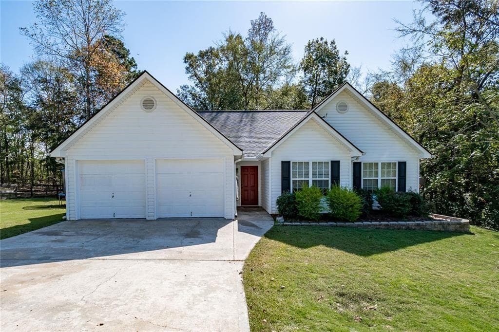 3 bedroom, 2 bathroom, 1,745 sq ft single family residence for rent at 118 Jimmy Reynolds Drive, Jefferson, GA 30549 for $2,000 a month — photo 1 of 27