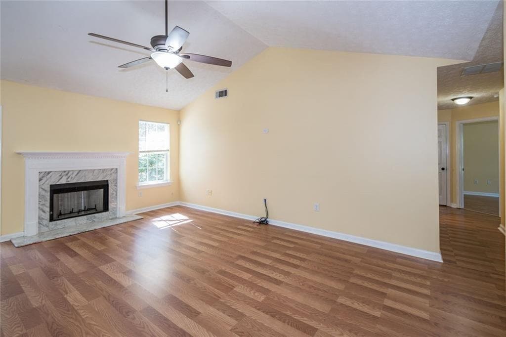 3 bedroom, 2 bathroom, 1,745 sq ft single family residence for rent at 118 Jimmy Reynolds Drive, Jefferson, GA 30549 for $2,000 a month — photo 6