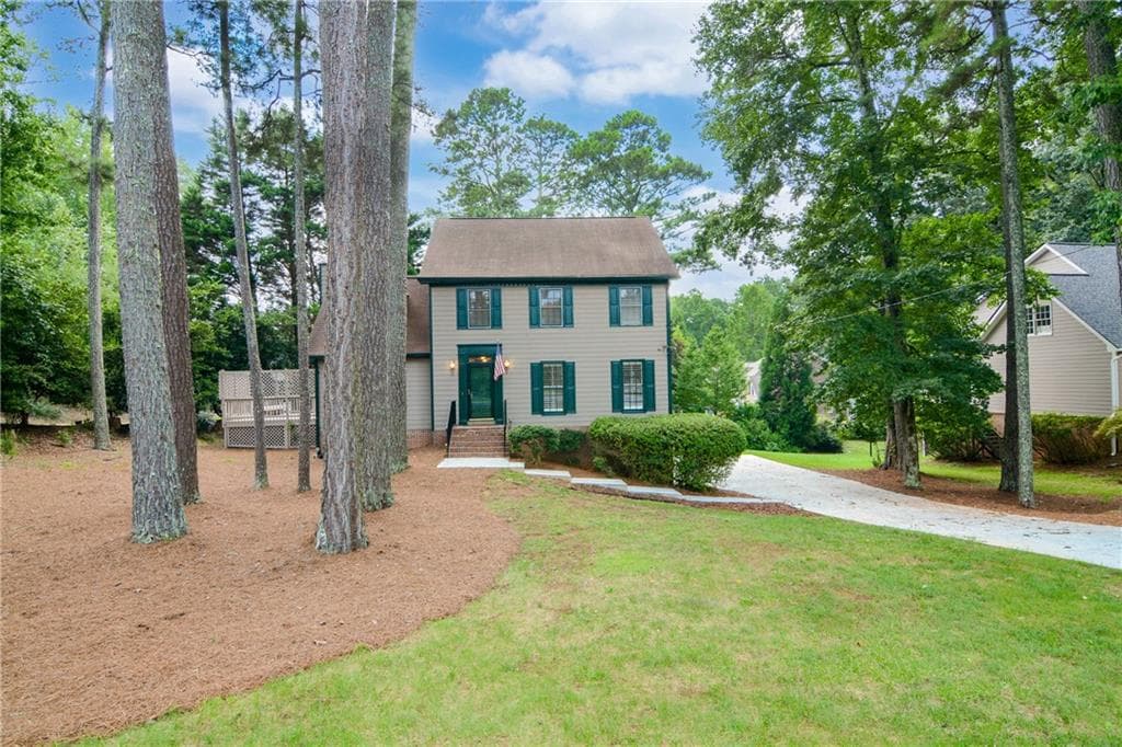 4 bedroom, 3 bathroom, 2,118 sq ft single family residence for sale at 4601 Jones Bridge Circle, Peachtree Corners, GA 30092 — photo 2
