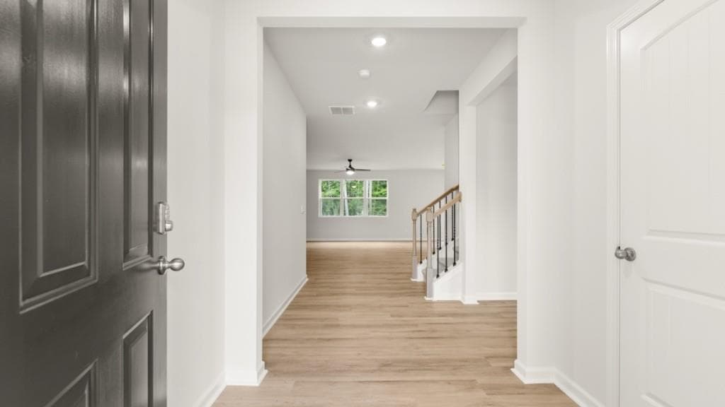 5 bedroom, 3 bathroom, 3,611 sq ft single family residence for sale at 3109 Hallsley Drive, South Fulton, GA 30349 — photo 2