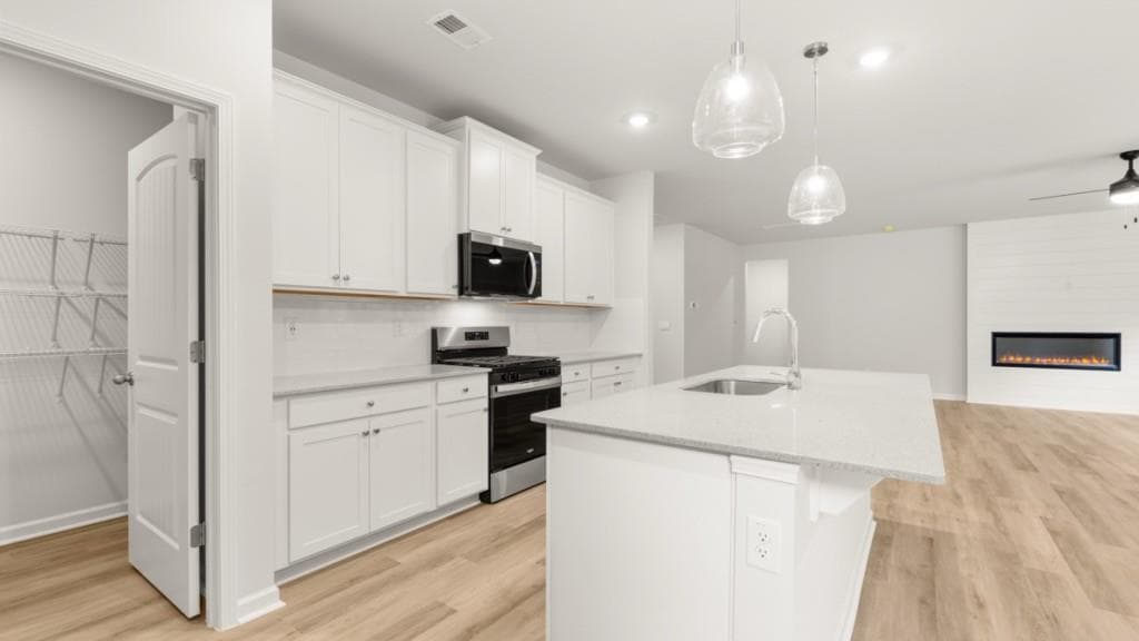 5 bedroom, 3 bathroom, 3,611 sq ft single family residence for sale at 3109 Hallsley Drive, South Fulton, GA 30349 — photo 9