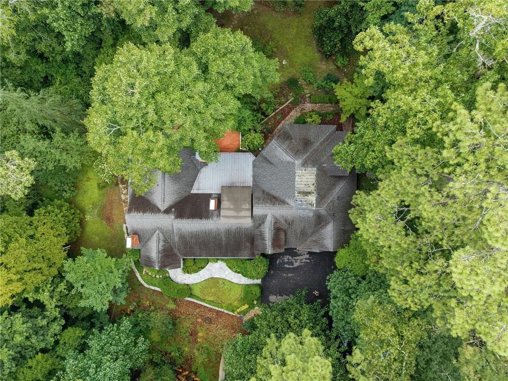 5 bedroom, 5 bathroom other for sale at 1037 Davis Drive, Sandy Springs, GA 30327 — photo 2