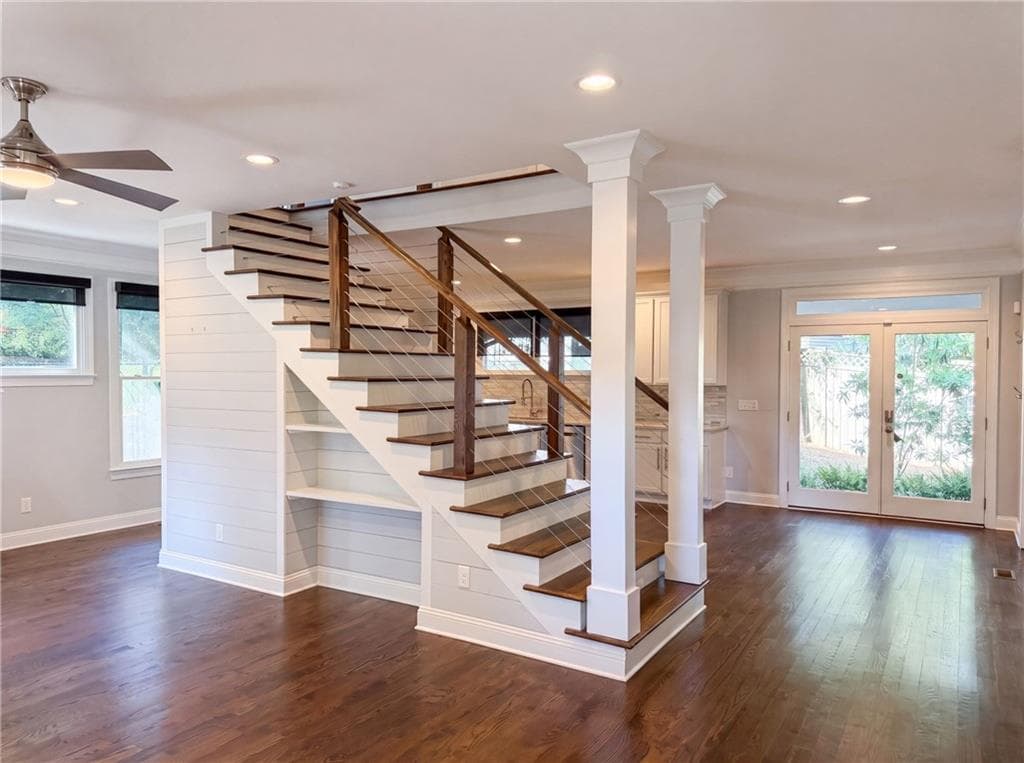 4 bedroom, 3 bathroom, 2,163 sq ft single family residence for sale at 365 Barber Street, Athens, GA 30601 — photo 3