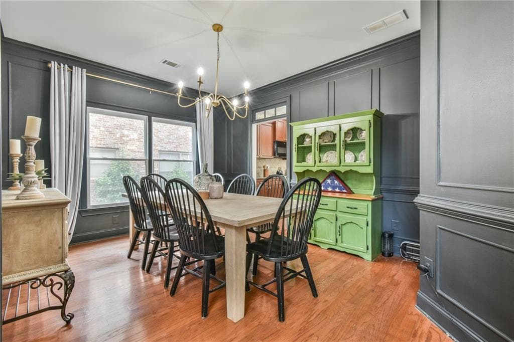 5 bedroom, 3 bathroom, 3,058 sq ft single family residence under contract at 802 Autumn Meadow Drive, Loganville, GA 30052 — photo 4