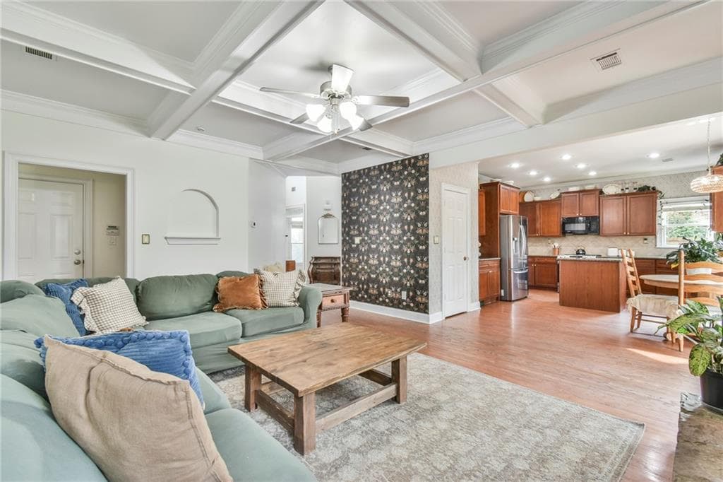5 bedroom, 3 bathroom, 3,058 sq ft single family residence under contract at 802 Autumn Meadow Drive, Loganville, GA 30052 — photo 8