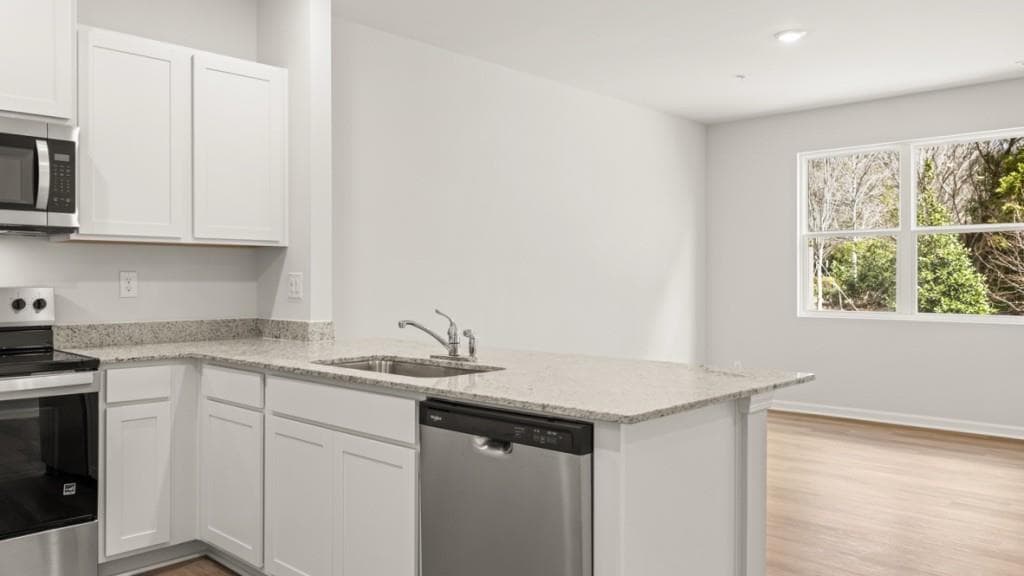 3 bedroom, 3 bathroom, 1,508 sq ft townhouse for sale at 2025 Roseleigh Drive, Douglasville, GA 30134 — photo 8