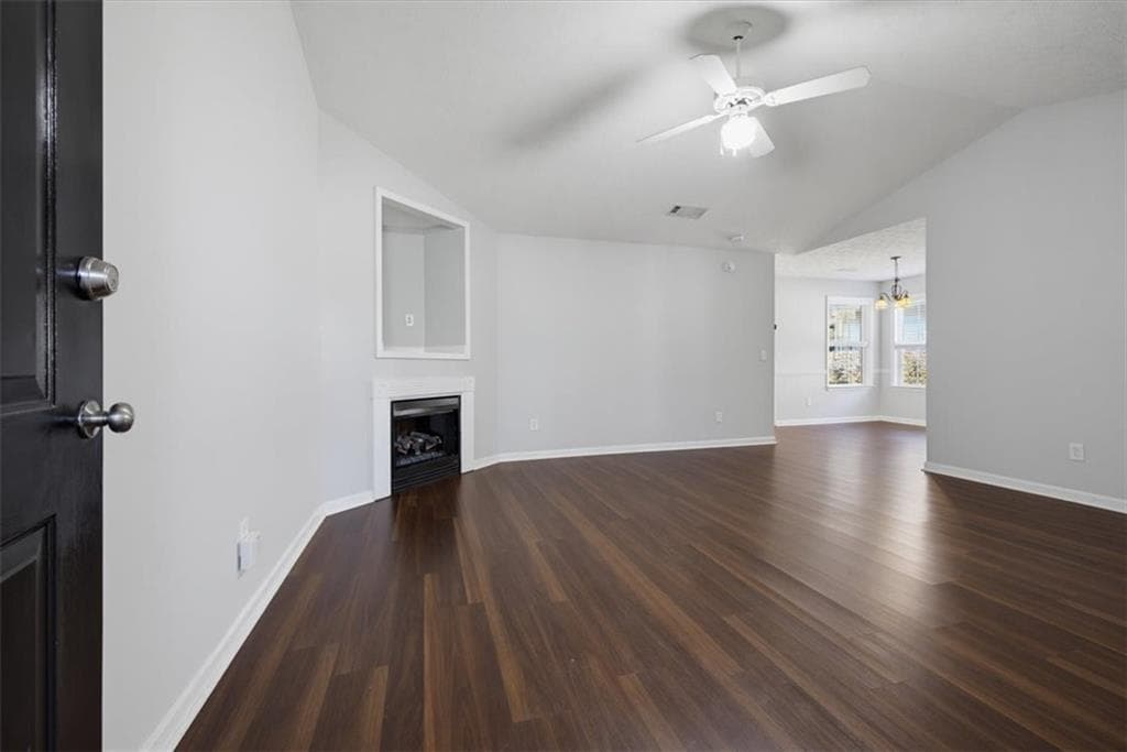 3 bedroom, 2 bathroom, 1,675 sq ft single family residence for sale at 9201 Tarnwood Circle, Villa Rica, GA 30180 — photo 5