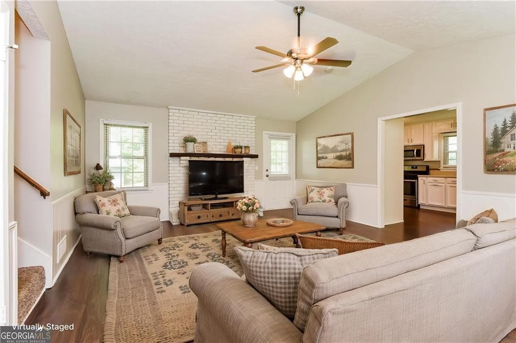 4 bedroom, 3 bathroom, 2,140 sq ft single family residence for sale at 6581 Windsor Drive, Acworth, GA 30102 — photo 4
