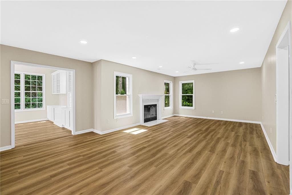 4 bedroom, 3 bathroom, 2,555 sq ft single family residence for sale at 4335 Abbotts Pointe Court, Duluth, GA 30097 — photo 4