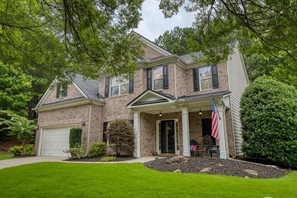 4 bedroom, 3 bathroom, 2,247 sq ft single family residence for sale at 119 Lake Reserve Way, Canton, GA 30115 — photo 2