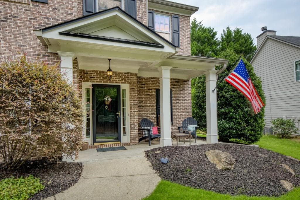 4 bedroom, 3 bathroom, 2,247 sq ft single family residence for sale at 119 Lake Reserve Way, Canton, GA 30115 — photo 3