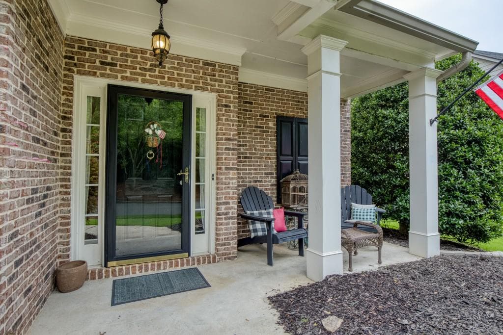 4 bedroom, 3 bathroom, 2,247 sq ft single family residence for sale at 119 Lake Reserve Way, Canton, GA 30115 — photo 4