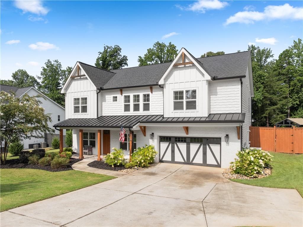 4 bedroom, 5 bathroom, 3,908 sq ft single family residence under contract at 5490 Little Mill Road, Buford, GA 30518 — photo 5