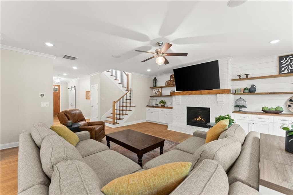4 bedroom, 5 bathroom, 3,908 sq ft single family residence under contract at 5490 Little Mill Road, Buford, GA 30518 — photo 9