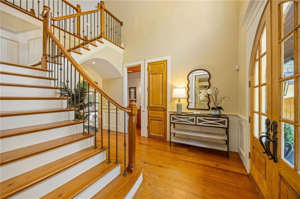 6 bedroom, 7 bathroom, 6,321 sq ft single family residence under contract at 2927 Orchard Knob, Atlanta, GA 30339 — photo 9