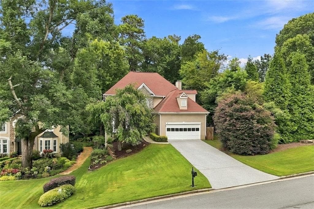 4 bedroom, 4 bathroom, 3,694 sq ft single family residence for sale at 7350 Devonhall Way, Johns Creek, GA 30097 — photo 2