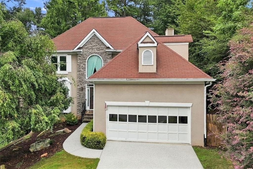 4 bedroom, 4 bathroom, 3,694 sq ft single family residence for sale at 7350 Devonhall Way, Johns Creek, GA 30097 — photo 4