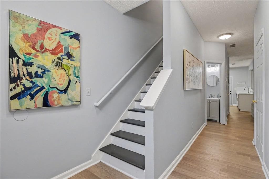 3 bedroom, 3 bathroom, 1,564 sq ft townhouse for sale at 5840 Terremont Circle, Norcross, GA 30093 — photo 4