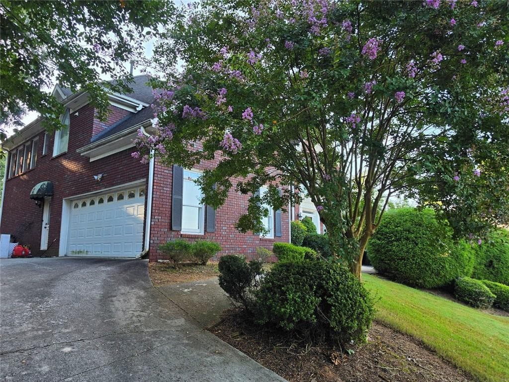6 bedroom, 5 bathroom, 5,711 sq ft single family residence for sale at 2810 Shoemaker Lane, Snellville, GA 30039 — photo 6