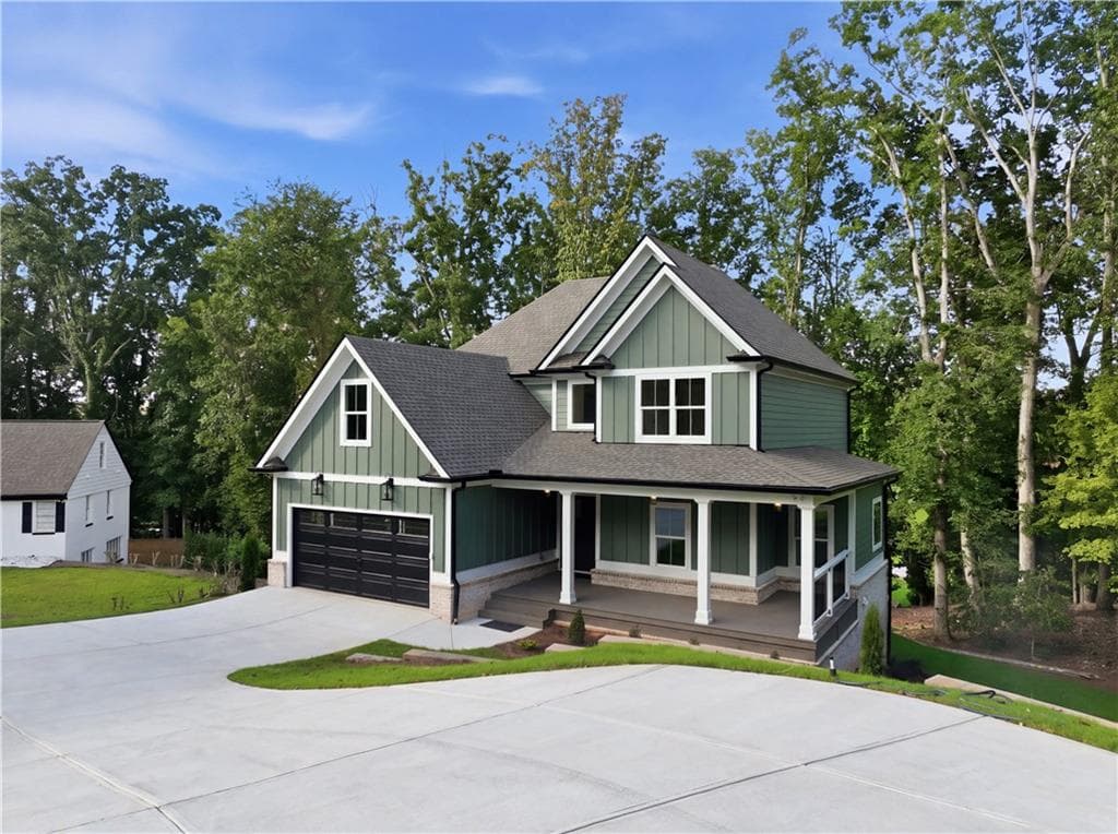 6 bedroom, 5 bathroom, 3,306 sq ft single family residence for sale at 784 Sherwood Road, Gainesville, GA 30501 — photo 2