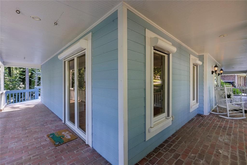 6 bedroom, 5 bathroom, 3,639 sq ft single family residence for sale at 4257 Arbor Club Drive, Marietta, GA 30066 — photo 6