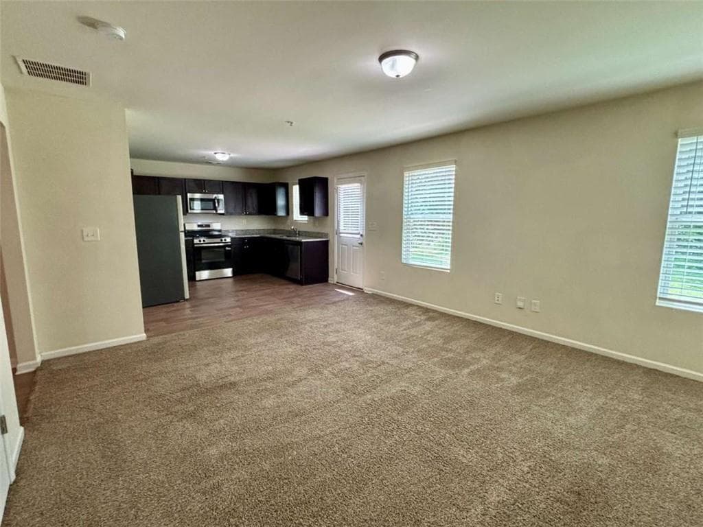 3 bedroom, 3 bathroom, 1,520 sq ft single family residence for rent at 629 Carlton Pointe Drive, Palmetto, GA 30268 for $1,725 a month — photo 4