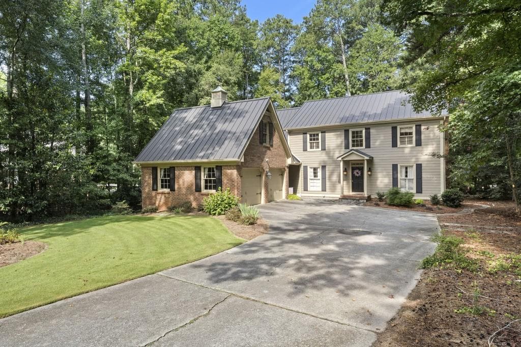 5 bedroom, 4 bathroom, 3,944 sq ft single family residence under contract at 1249 Centenary Ridge, Snellville, GA 30078 — photo 3