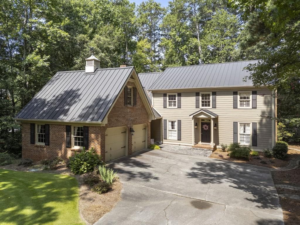 5 bedroom, 4 bathroom, 3,944 sq ft single family residence under contract at 1249 Centenary Ridge, Snellville, GA 30078
