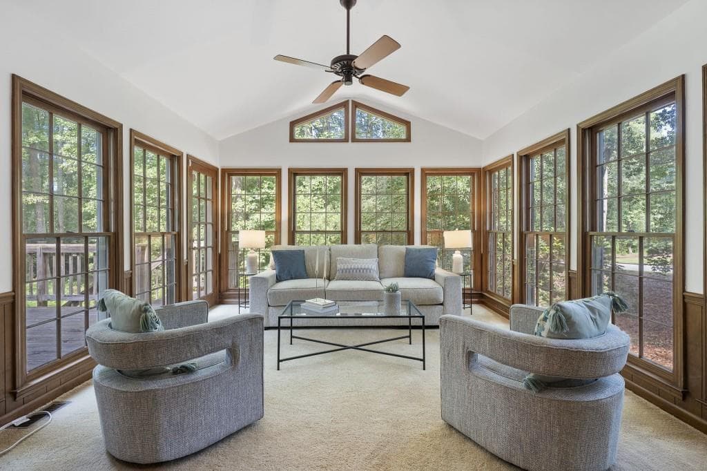 5 bedroom, 4 bathroom, 3,944 sq ft single family residence under contract at 1249 Centenary Ridge, Snellville, GA 30078 — photo 4