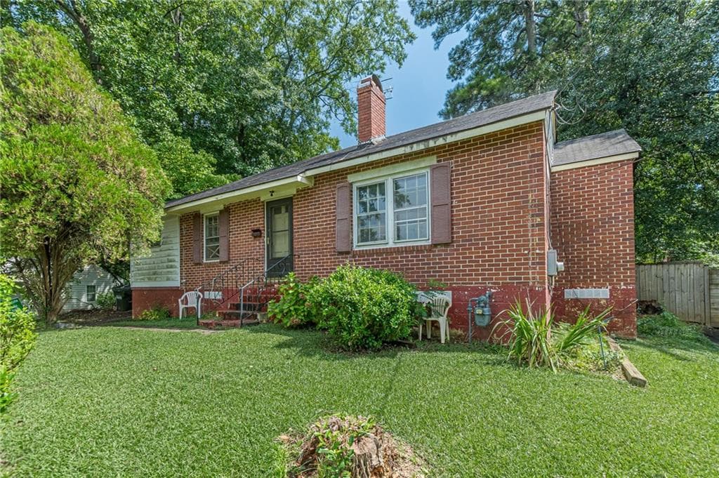 3 bedroom, 1 bathroom, 1,103 sq ft single family residence for sale at 612 Cofield Drive, Hapeville, GA 30354